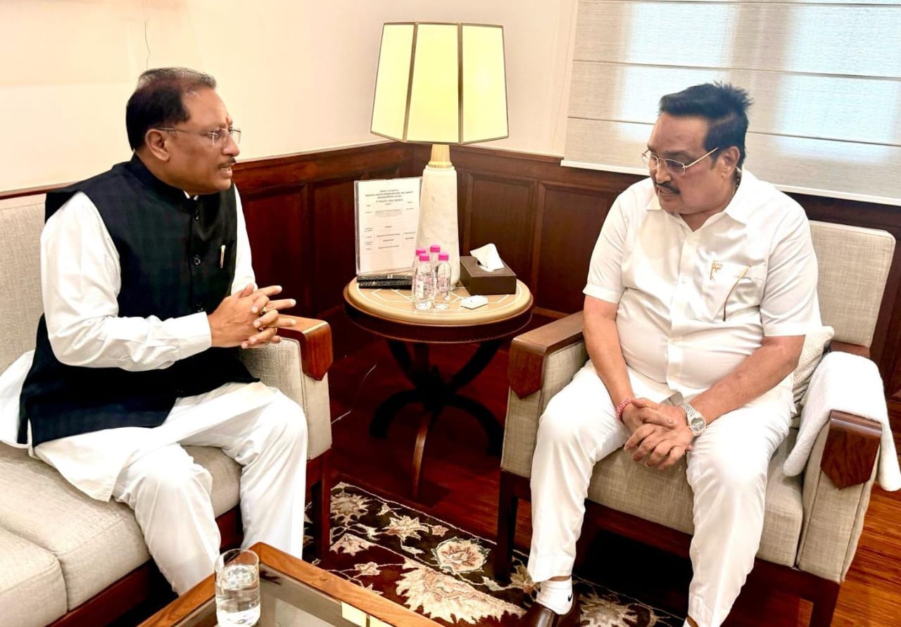 बस्तर के विकास की दिशा में एक और अहम कदम,मुख्यमंत्री साय की केंद्रीय जलशक्ति मंत्री से मुलाकात