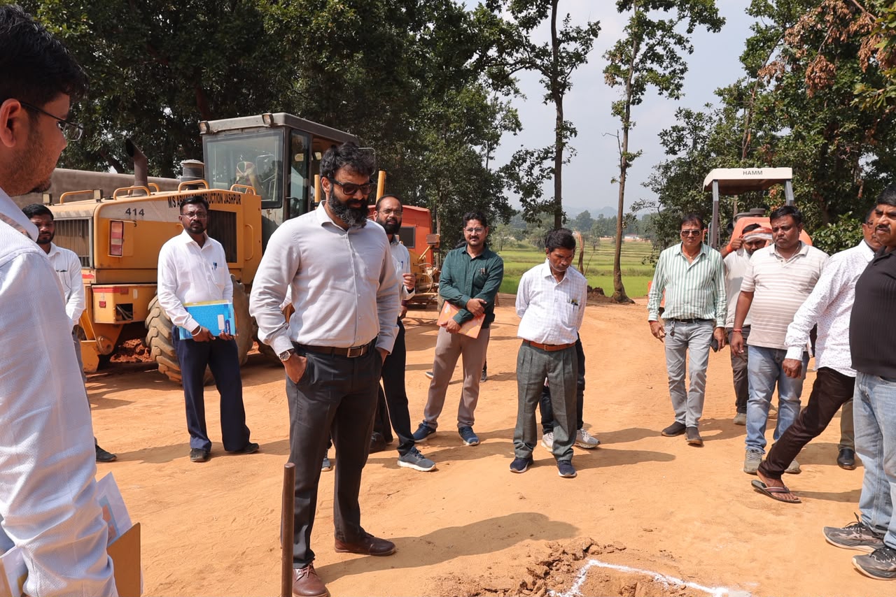 अनुपयोगी पुल निर्माण पर कलेक्टर ने जताई नाराजगी, जनपद सीईओ को 10 दिन में जांच रिपोर्ट देने के निर्देश
