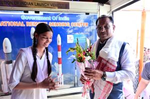 इसरो की ‘स्पेस ऑन व्हील्स’ से जशपुर में विज्ञान की नई उड़ान।