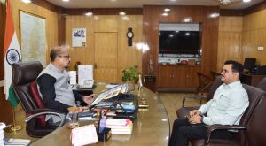 राज्यपाल श्री रमेन डेका ने रेत के वैज्ञानिक एवं व्यवस्थित खनन पर दिया जोर।